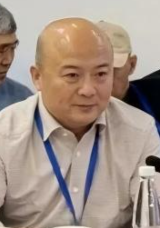 钱臣