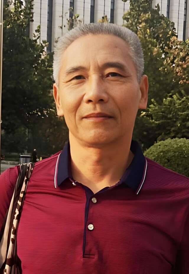 穆青